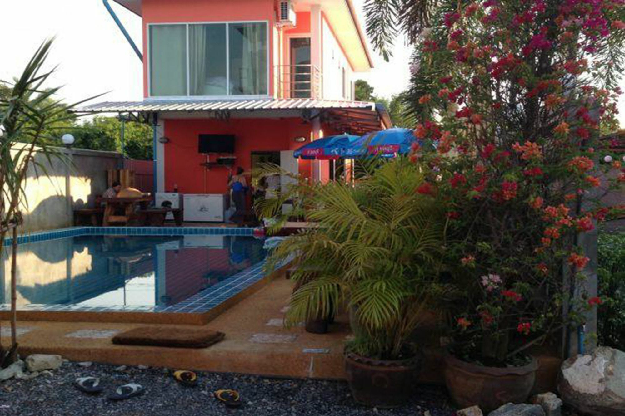 Mee Rak Vintage Hotel Bang Sare Exterior photo